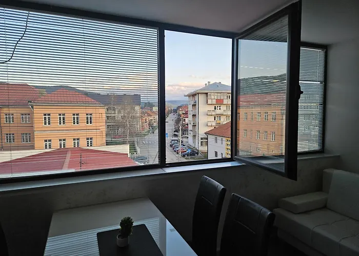Ninche\'S Penthouse